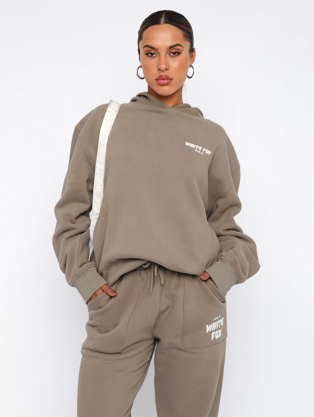 Farida - Stylish tracksuit for women