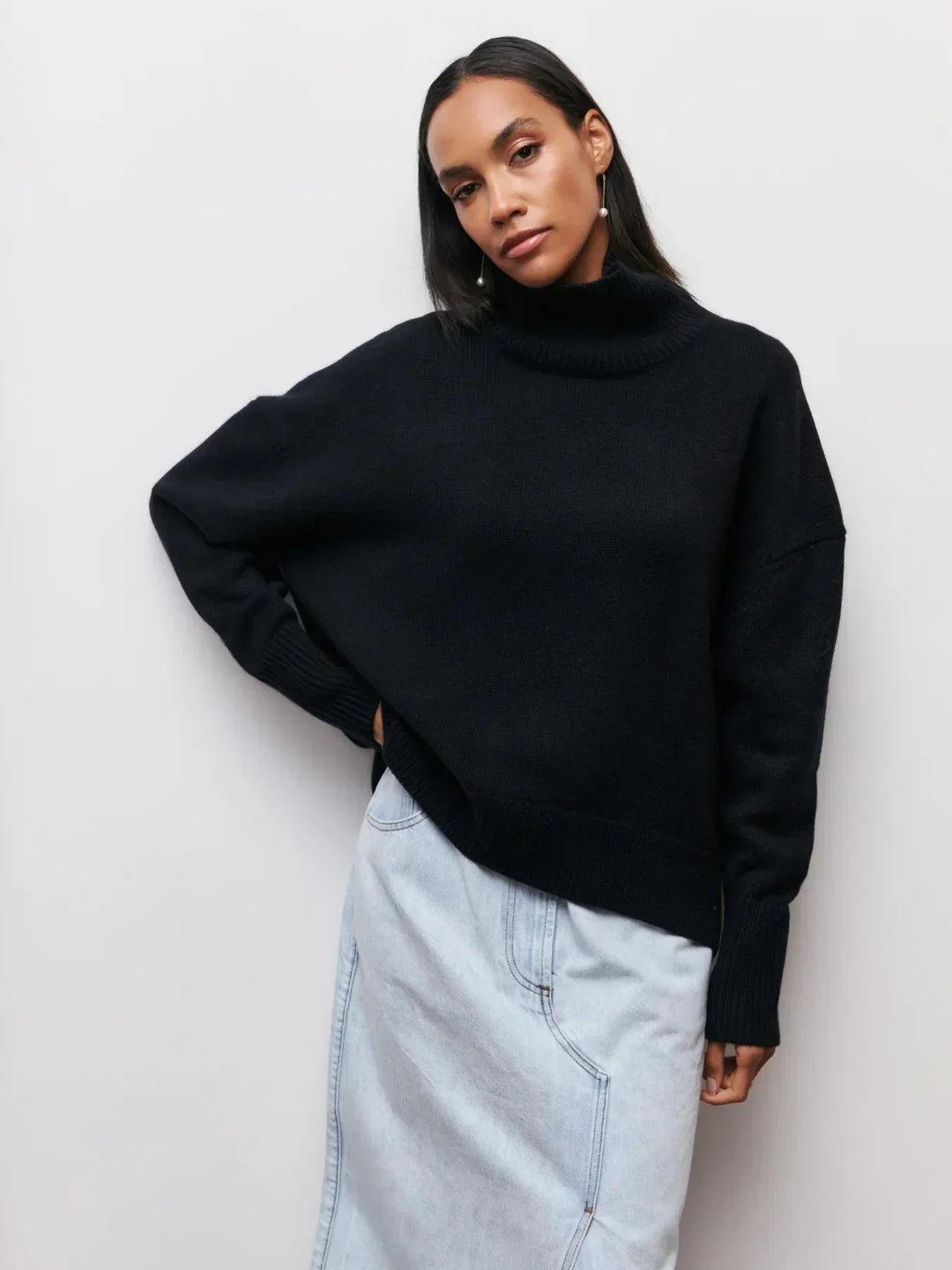 Olivia | Sweater with Turtle Neck